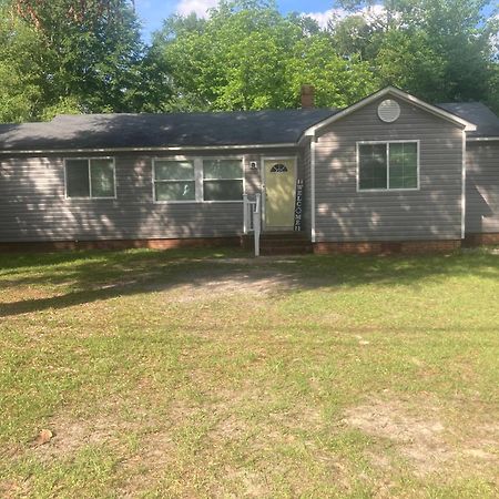 Mad Hatter Hideaway Sumter Exterior foto